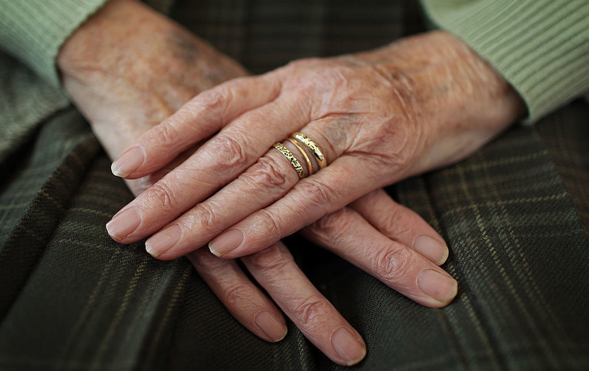 Доктор Чуловская назвала способ, помогающий снизить риск развития деменции у пожилых. Фото Getty