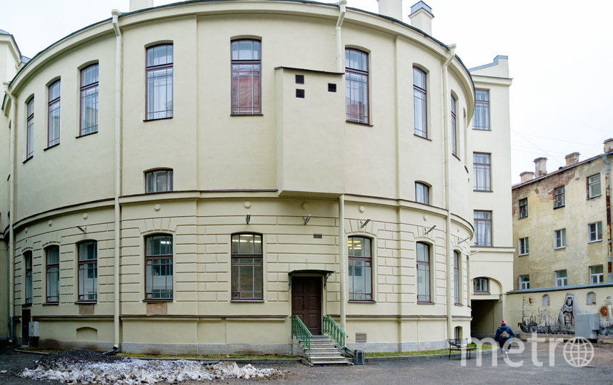 Тенишевское училище (Моховая, 35, сейчас это Учебный театр на Моховой). Фото Алена Бобрович, "Metro"