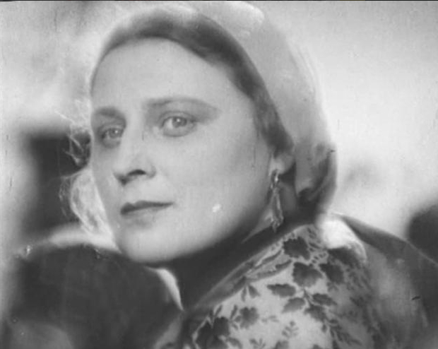 Катерина Петровна Кабанова. Фото кадр из фильма
