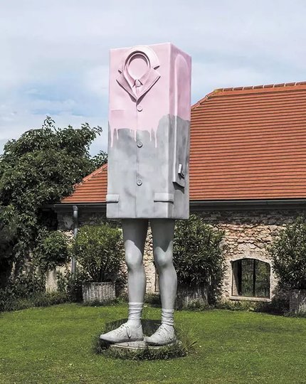  Скульптура Эрвина Вурма. Фото предоставлено героем публикации.