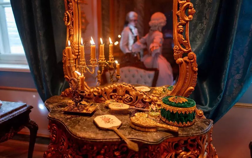 Съёмки "Императриц" проходили в музеях, Екатерининском дворце и павильонах. Фото 1-2-3 Production