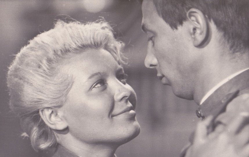 Кадр из фильма "Женя, Женечка и "катюша" (1967 год). Фото пресс-служба киностудии "Ленфильм"