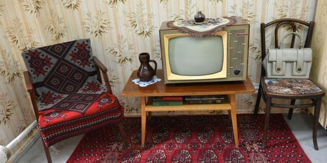 Телевизор "Аврора" выпускали в Ленинграде с 1967 по 1970 годы.