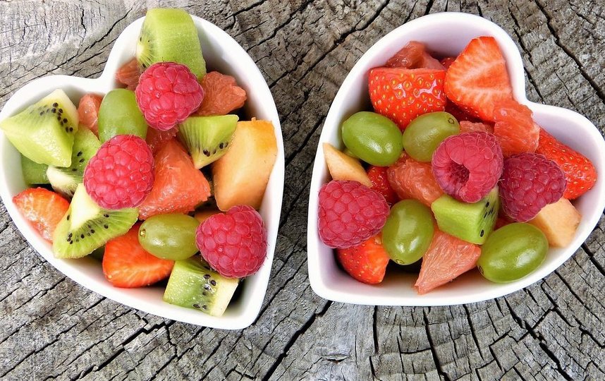 Дары лета: 5 оригинальных фруктовых салатов