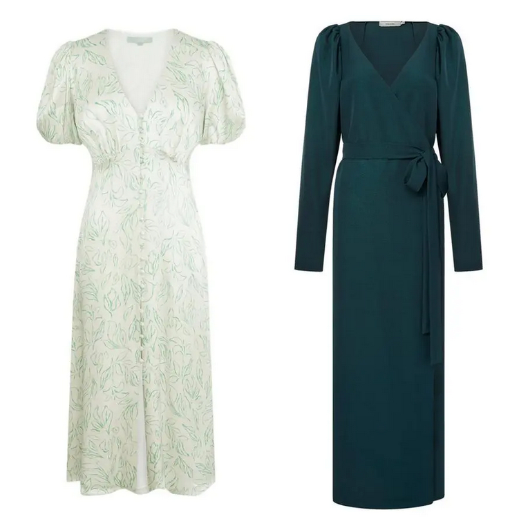 Akhmadullina Dreams (15 990 .) / The Robe (19 500 .)  -.