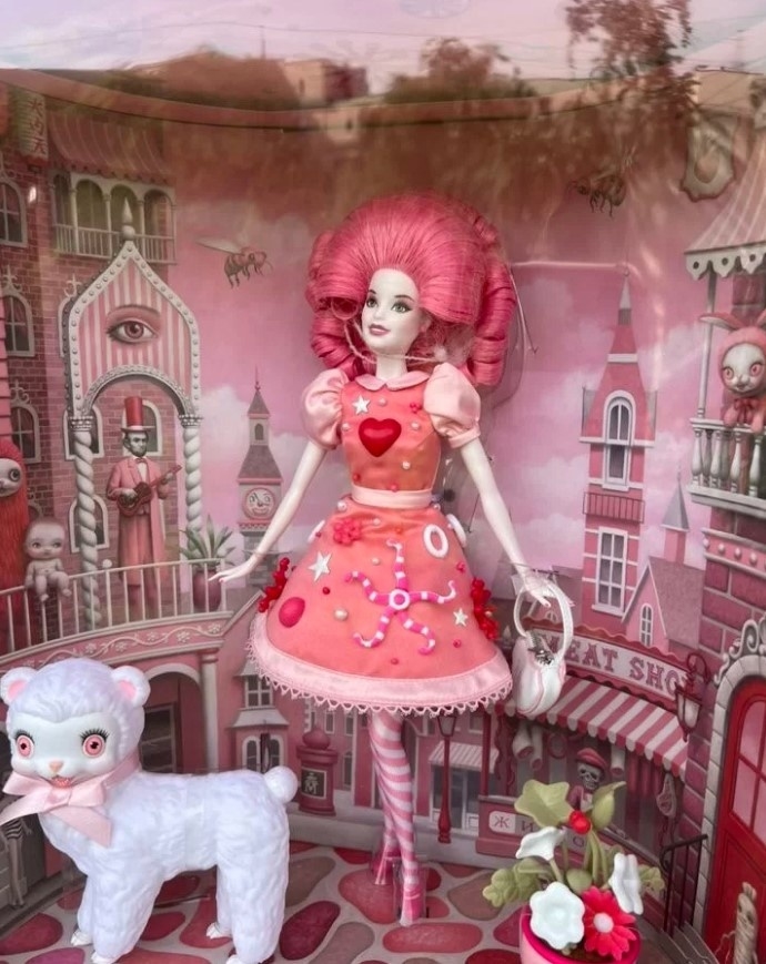 Barbie Mark Ryden. Фото Скритншот с интернет-магазина "Авито"
