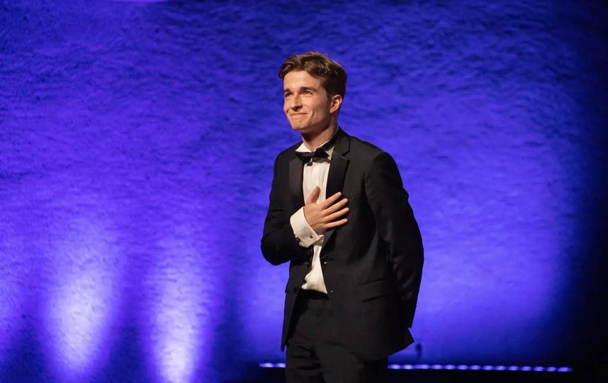 Stepa Menshchikov va Alena Vodonaeva ishtirokidagi porno