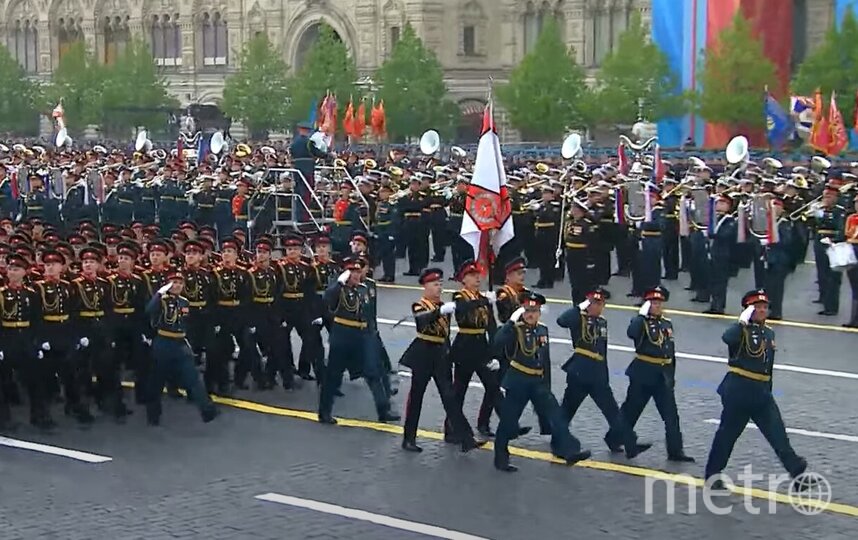 Парад в честь Дня Победы прошел на Красной площади в Москве