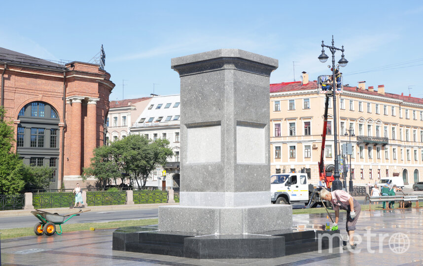 На площади Труда вскоре откроется памятник великому флотоводцу Федору Ушакову