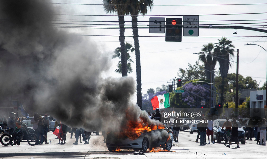 Акция протеста или насилие: чем обернулись рейды по поиску иммигрантов в Калифорнии