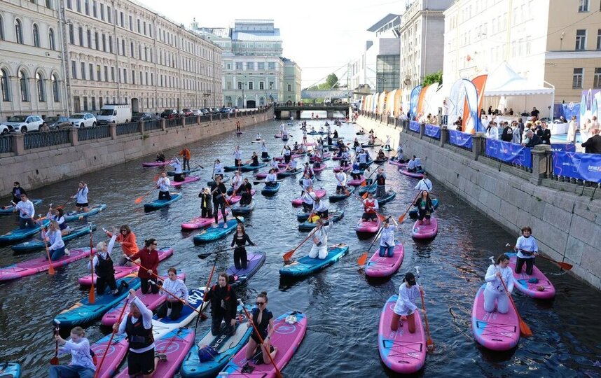 SUP-завтрак стал ярким стартом четвертого дня ПМЭФ-2025