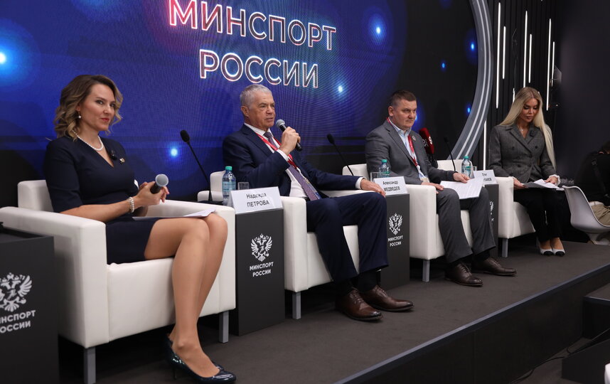 Алиса Лобанова рассказала о доступности экипировки для семей, где каждый рубль на счету на ПМЭФ-25