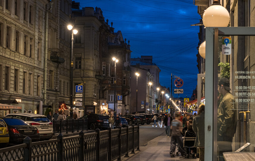 На улице Рубинштейна в Петербурге установили более полусотни современных фонарей 3 июля 2025