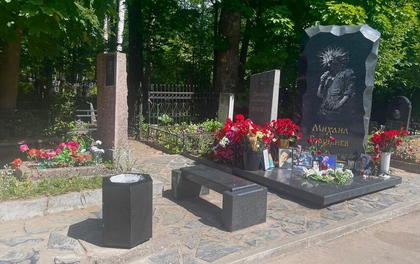 Әйел үлкен, ілулі әтешті жұлып алады Тегін порно сайт