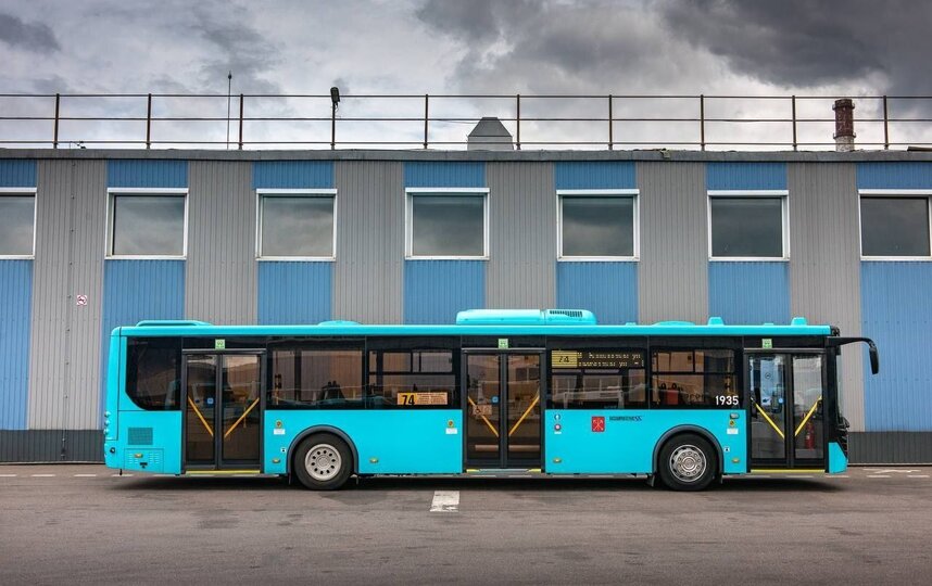 В петербургском транспорте подорожал проезд