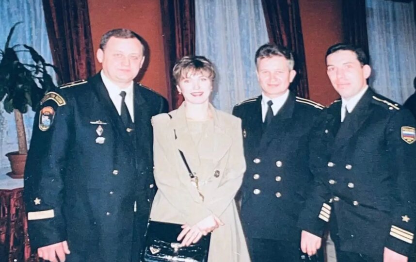 1999 ,   .  :   ""  ,  , .      ,  .