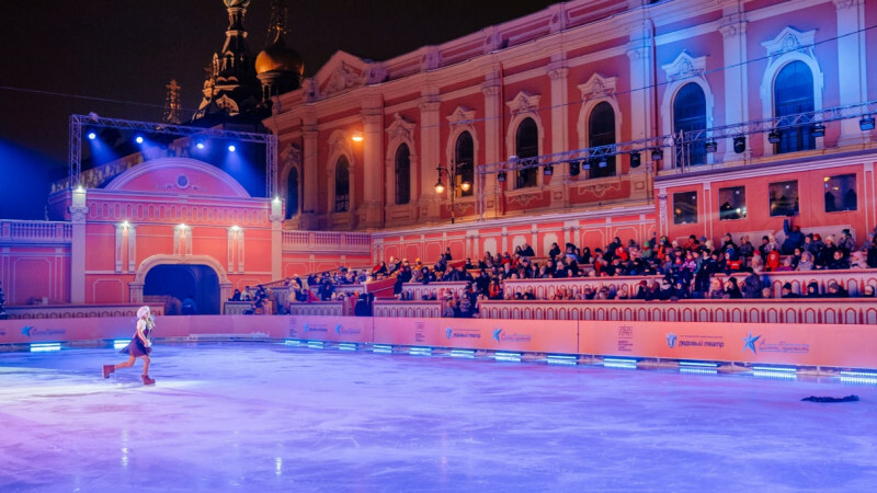 Каток на Конюшенной площади потребует ограничения движения в центре Петербурга