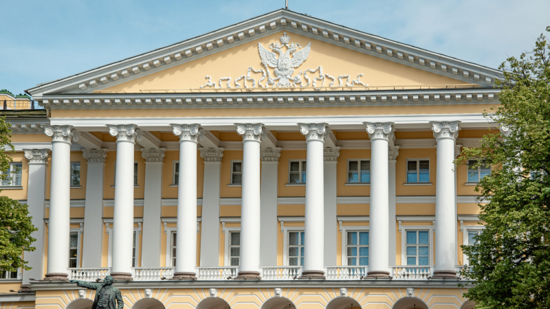 Более 750 петербургских спортсменов и тренеров получили премии за спортивные достижения