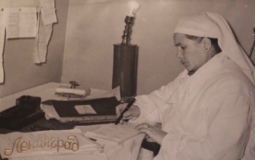 Варили обойный клейстер и помогали раненым: как пережили блокаду родственники директора Петербург-концерта