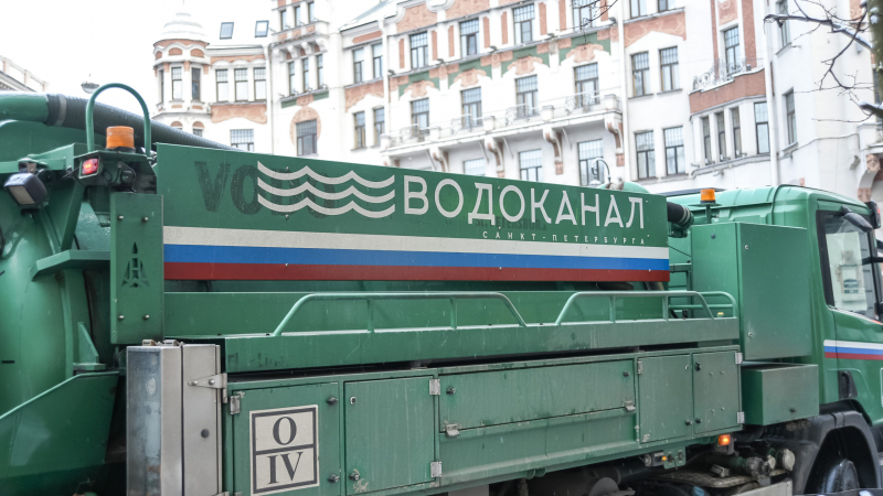 Петербургский Водоканал вылавливал мобильники, детские игрушки и матрас