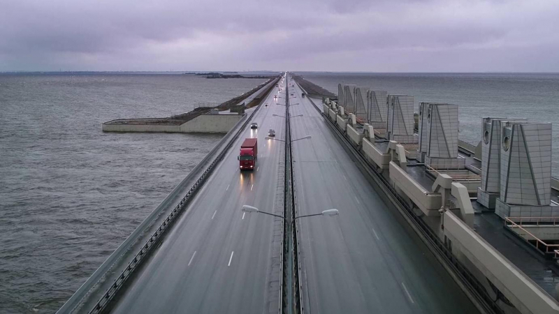 В Петербурге введут ограничения на дамбе 28 ноября