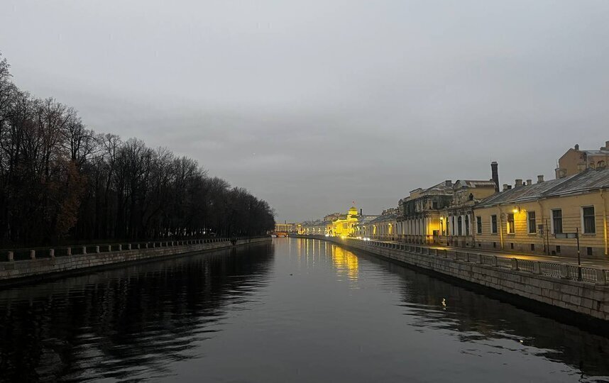 Антициклон сохранит аномальное тепло и постепенно прекратит осадки в Петербурге 2 декабря 2025