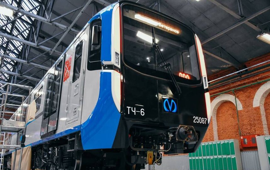 Синий Балтиец довезёт до Сенной