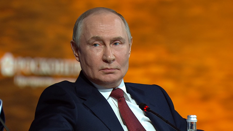 Владимир Путин прилетел в Индию 4 декабря 2025