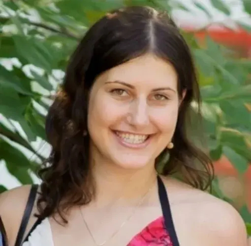 Первая жертва эффекта Долиной: что известно о Полине Лурье