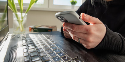 ����� ������: ��������� � ������ ���� IMEI ����� ����� ��������������� � ������ ��������� �� ���� �����