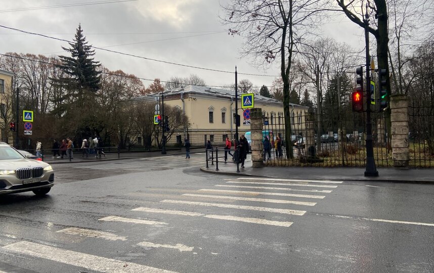 Новый светофор появился на севере Петербурга 23 декабря 2025