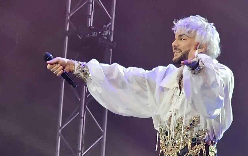 Квашеная капуста вместо чёрной икры: Филипп Киркоров показал рацион на гастролях