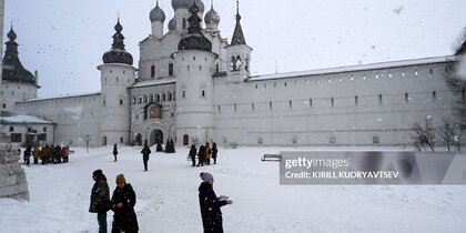 ������� ������ ������ �����������: � �������� ������� 49 ��������� �������