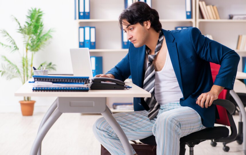 Каждый третий россиянин имитирует бурную деятельность в начале января