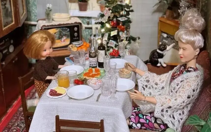 Крошат оливье: блогер привлекла тысячи подписчиков дачей с необычными людьми