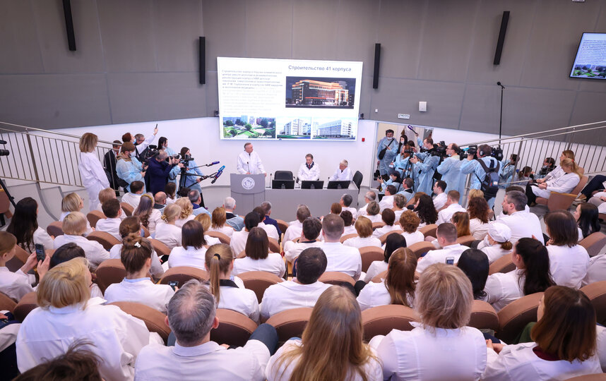 Александр Беглов и Михаил Мурашко открыли новый корпус Первого Санкт-Петербургского государственного медицинского университета