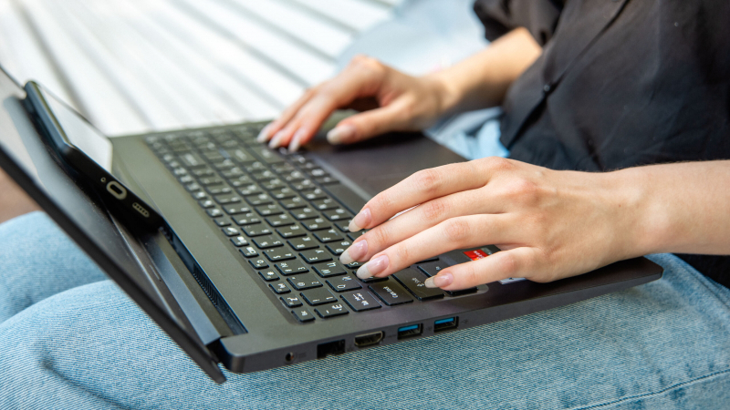 Реестр неплательщиков алиментов стал доступен на портале Госуслуги