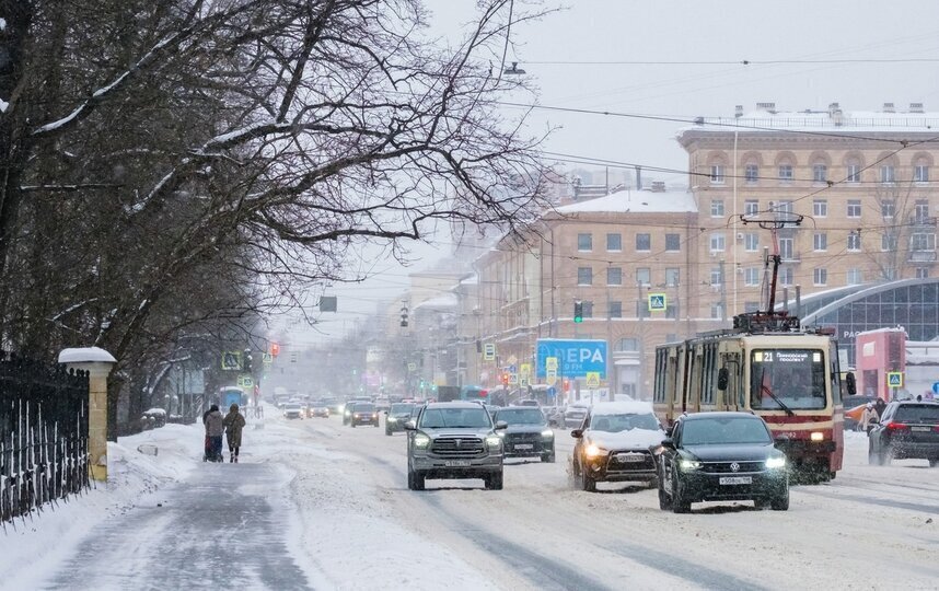До -9 градусов и небольшой снег. Какая погода придёт в Петербург 14 января