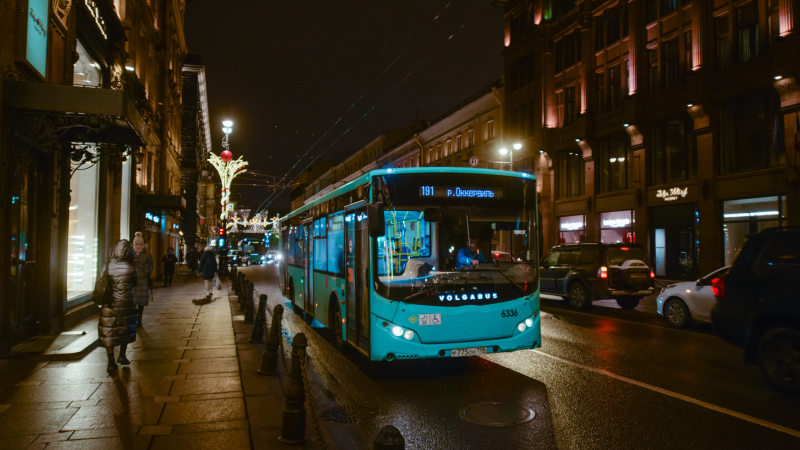 Ветераны Великой Отечественной войны смогут бесплатно ездить в транспорте Петербурга с 26 по 28 января
