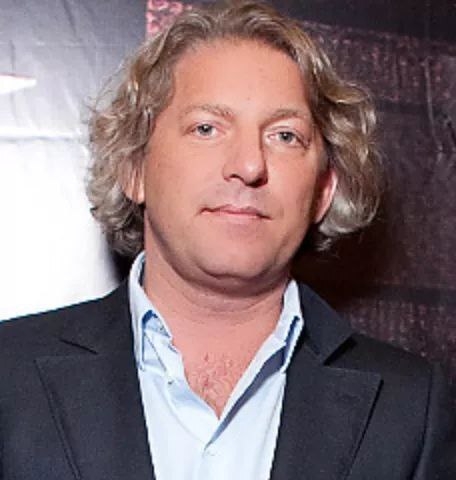 На 61-м году жизни скончался режиссёр и продюсер Александр Олейников