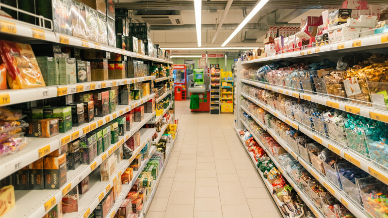 Резкий скачок инфляции: на что рванули цены в магазинах и когда это прекратится