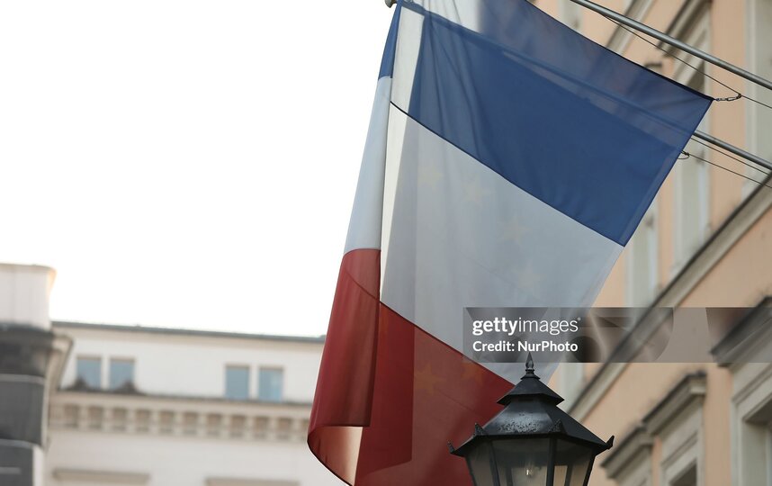 Во Франции начали отменять супружеский долг: законопроект одобрен депутатами