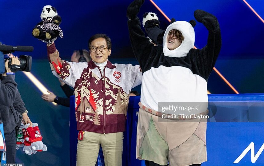 Джеки Чан лично поздравил чемпиона Олимпиады Михаила Шайдорова