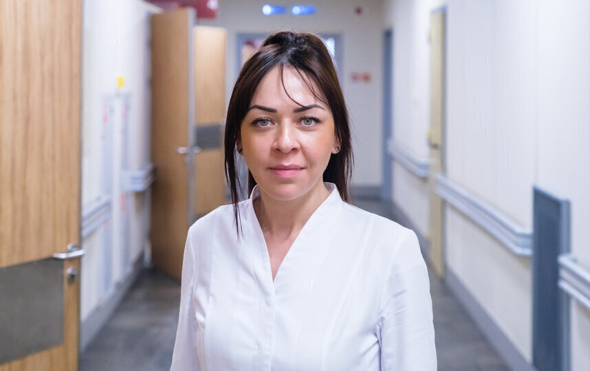 Сабина Дулаева: Все букеты от бойцов фотографирую на память