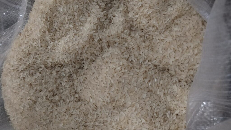 17 тонн вьетнамского риса запретили ввозить в Петербург из-за опасного сорняка