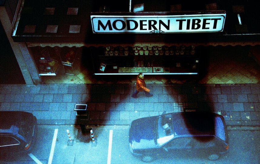 Побывать в Голове современника: в Третьем месте открылась необычная выставка