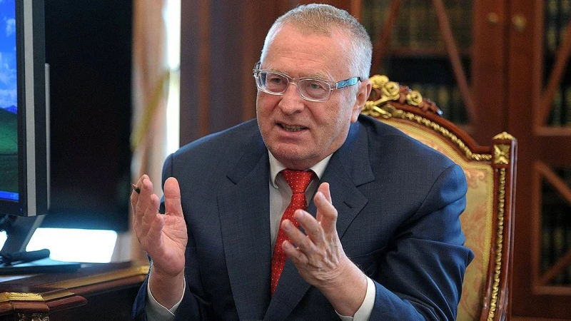 Портреты Жириновского появятся на цифровых панелях в Петербурге