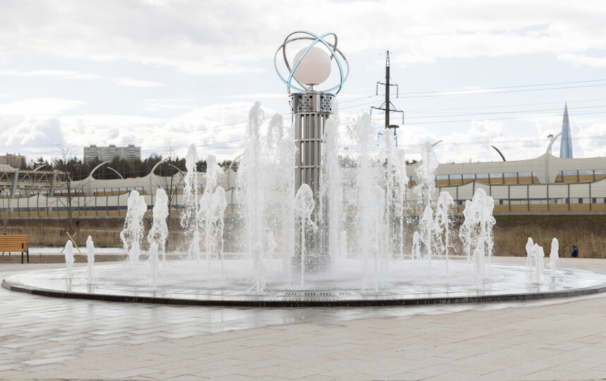 На Аллее Чернобыльцев запустили световой фонтан