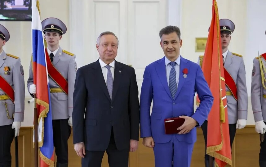 Глава петербургского Комитета по печати Владимир Рябовол удостоен государственной награды
