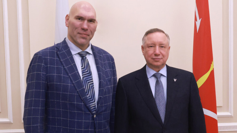 Александр Беглов поздравил с днём рождения Николая Валуева